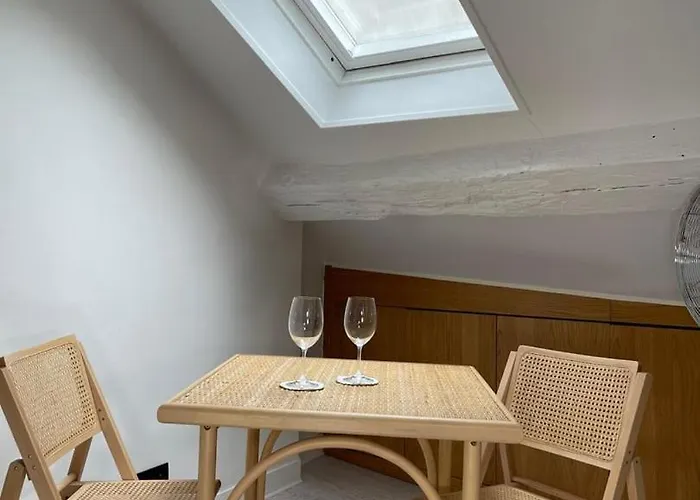 Charming Apartment Paris