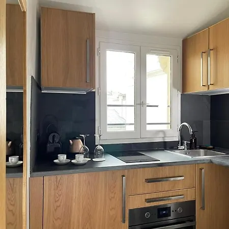 Apartment Charming Paris